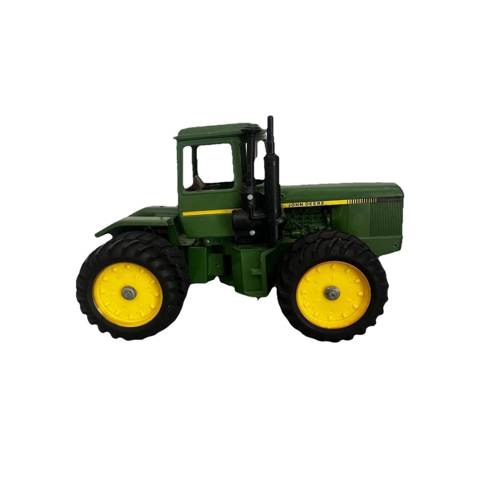 Vintage Ertl John Deere Articulated 4WD Tractor, Dual‎ Wheels, 1:16 U.S.A.